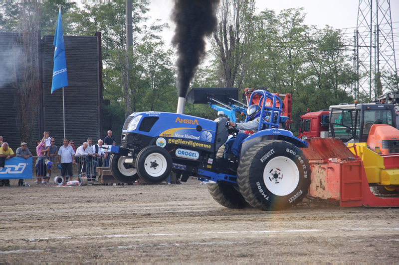 Tractor pulling 3